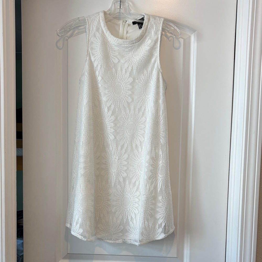 Forever 21 Floral Lace Mini Dress - White
